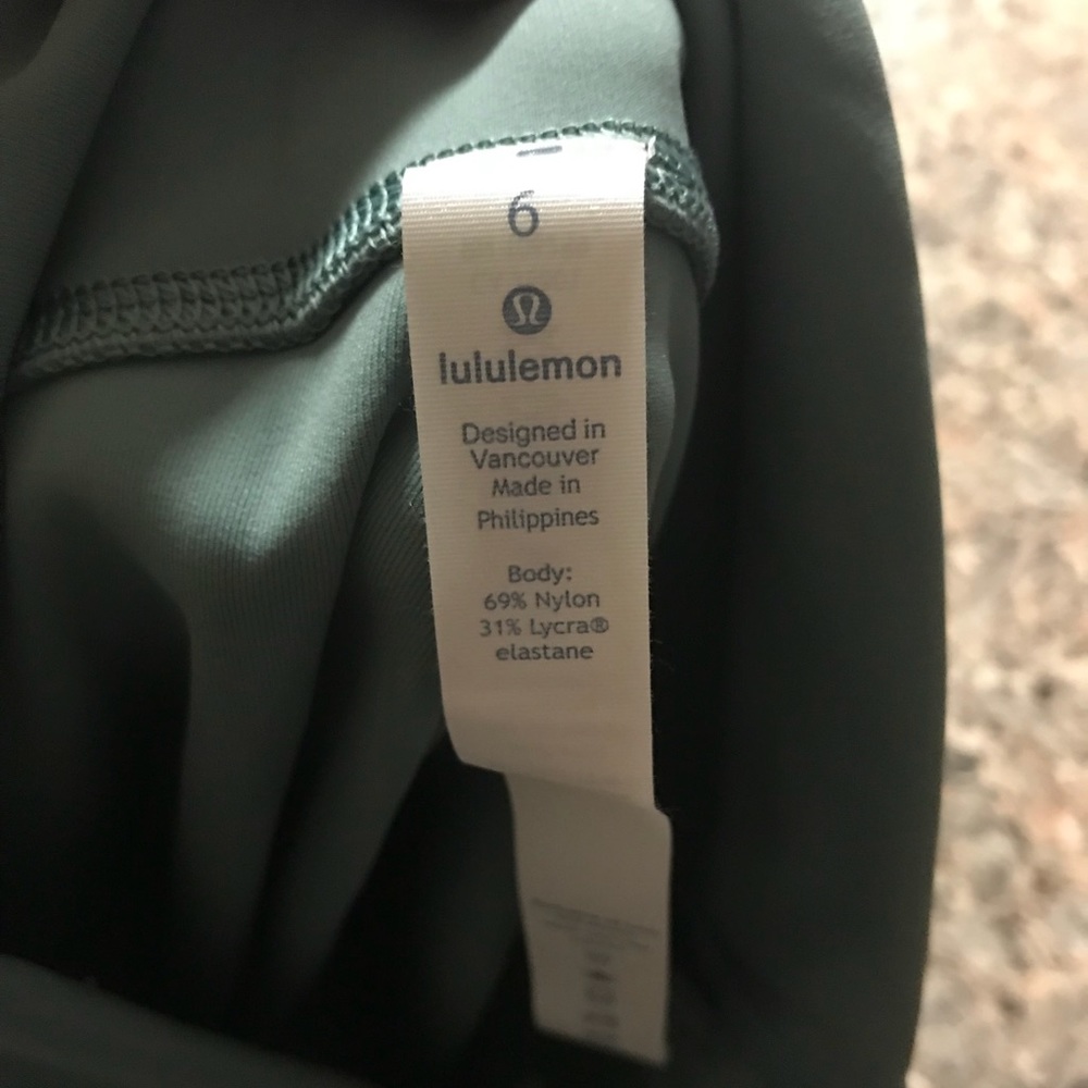 Lululemon Wonder Under Crop pants
